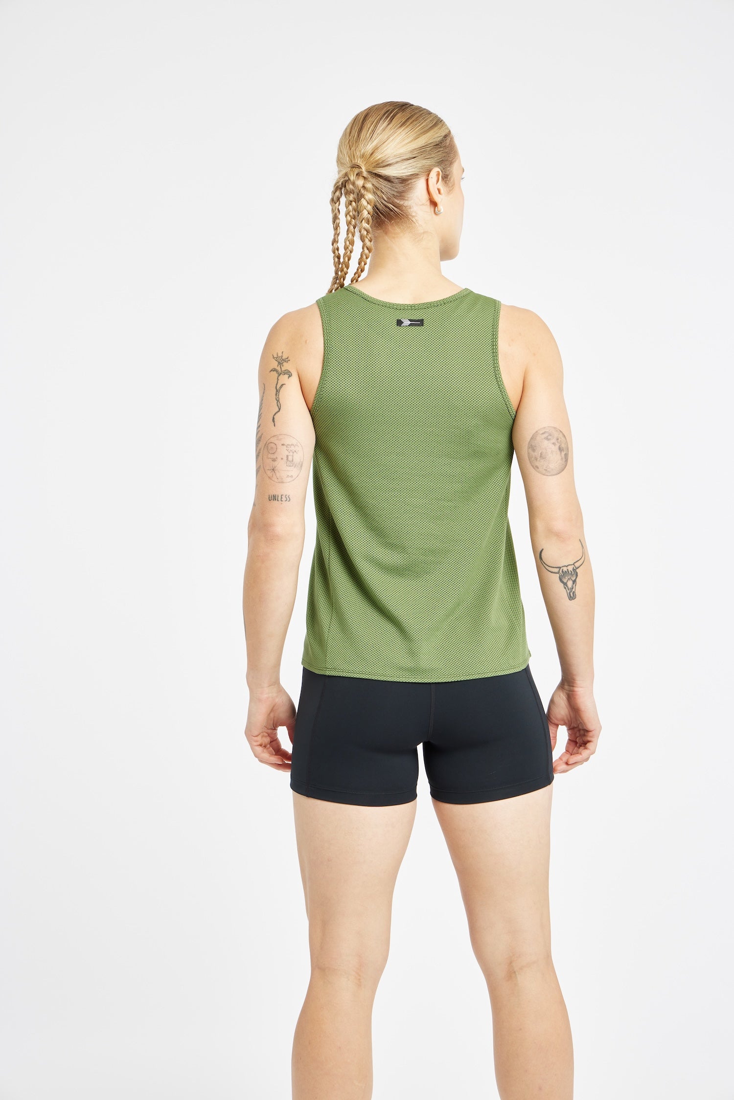 Flyout Trail Tank-zoom-18