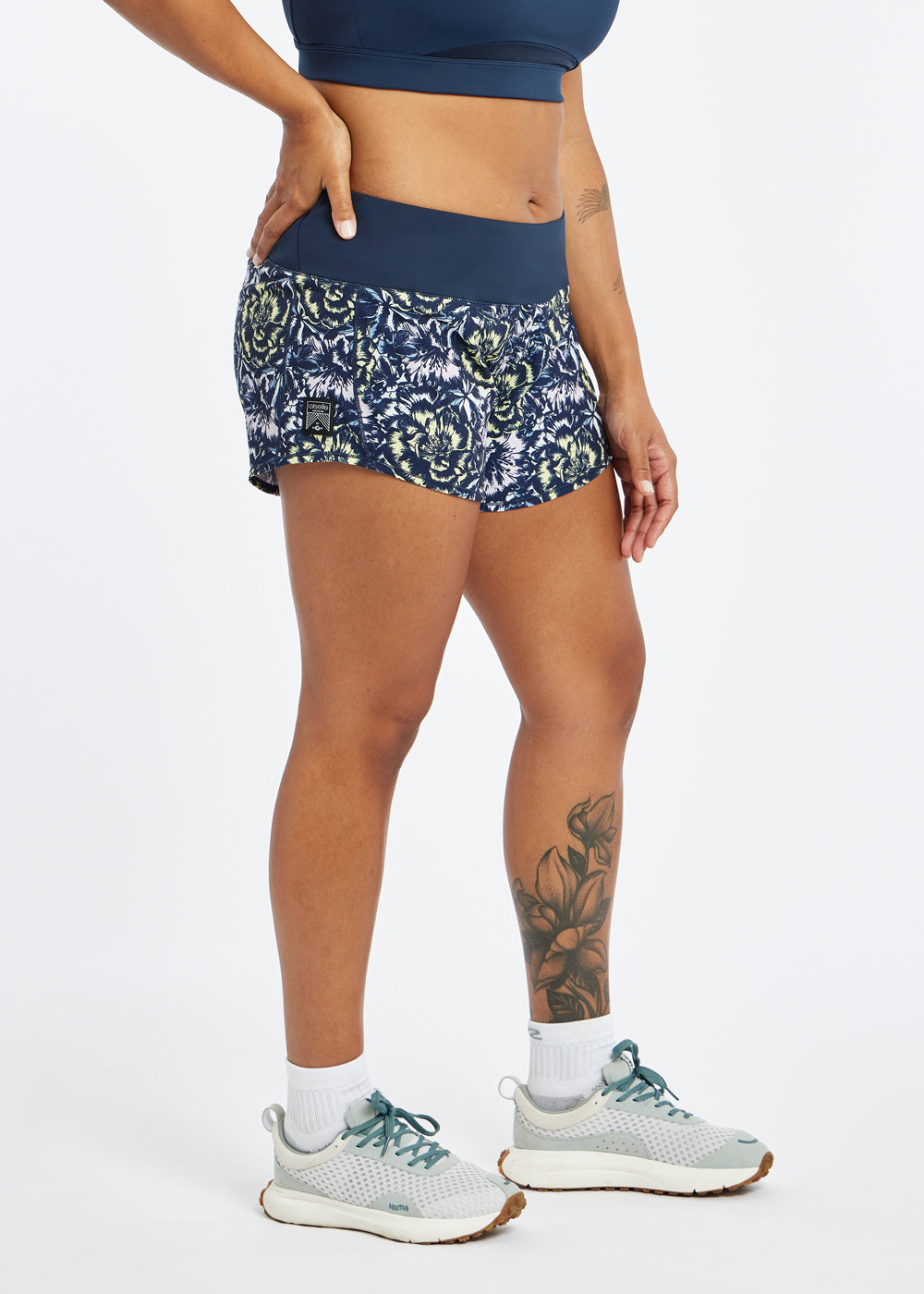 Roga 4" Running Shorts in Blue Flower Burst print, side view