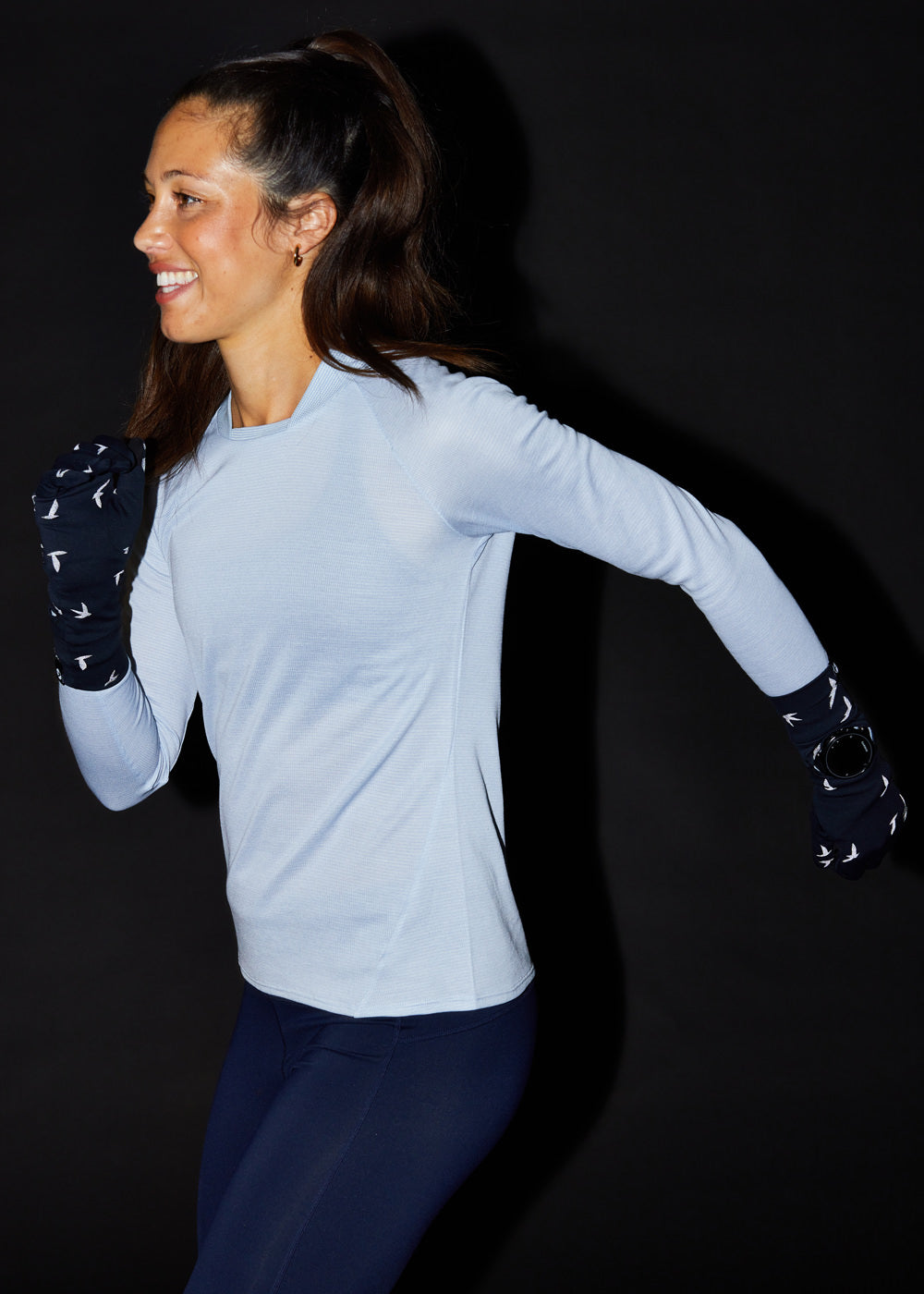 Firecracker Watch Window Running Gloves in Black, reflective view